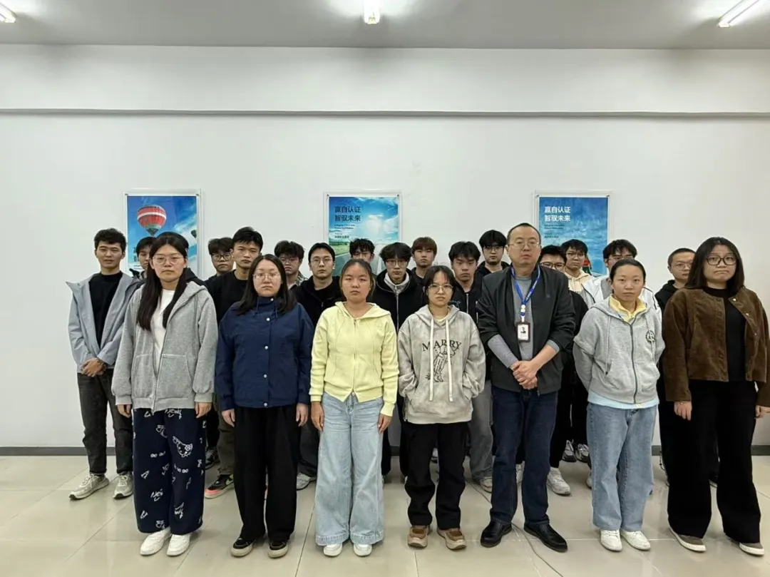 【近期結(jié)班留影】時(shí)光會(huì)定格此刻，但夢(mèng)想永