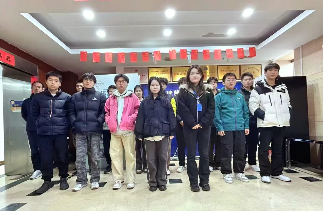 叮！結(jié)班成功！這張合照，是我們努力的最好